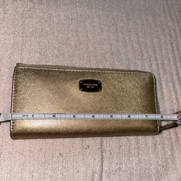 Gold Michael Kors Wallet - Picture 1 of 9